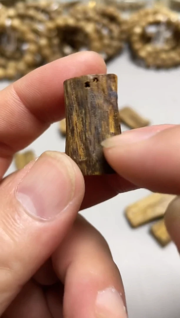 【闪购商品】沉香吊坠棋楠随型红金猊吊坠多样性发其一