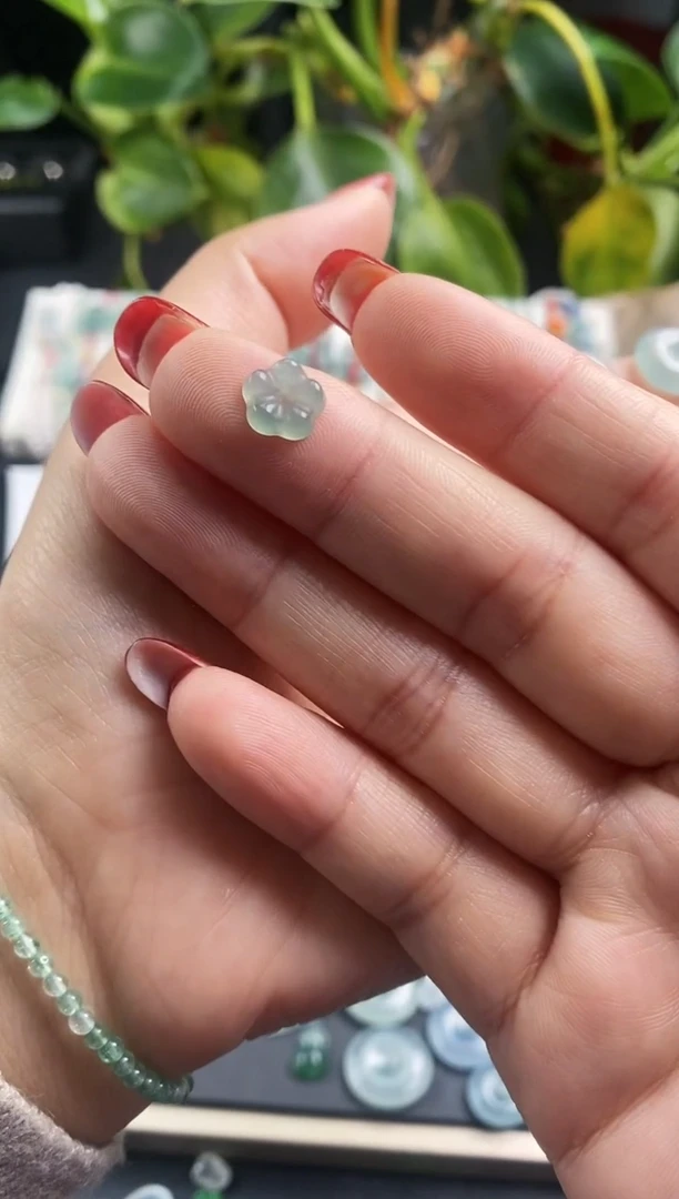 【闪购商品】翡翠裸石翡翠小花