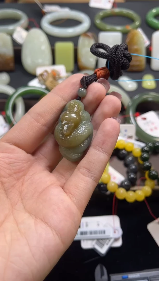 未镶嵌和田玉把件元**?且末糖青白蛇9016377