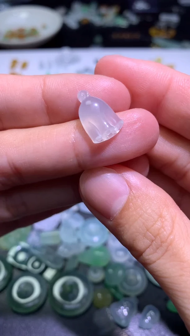 定制翡翠未镶嵌毛货