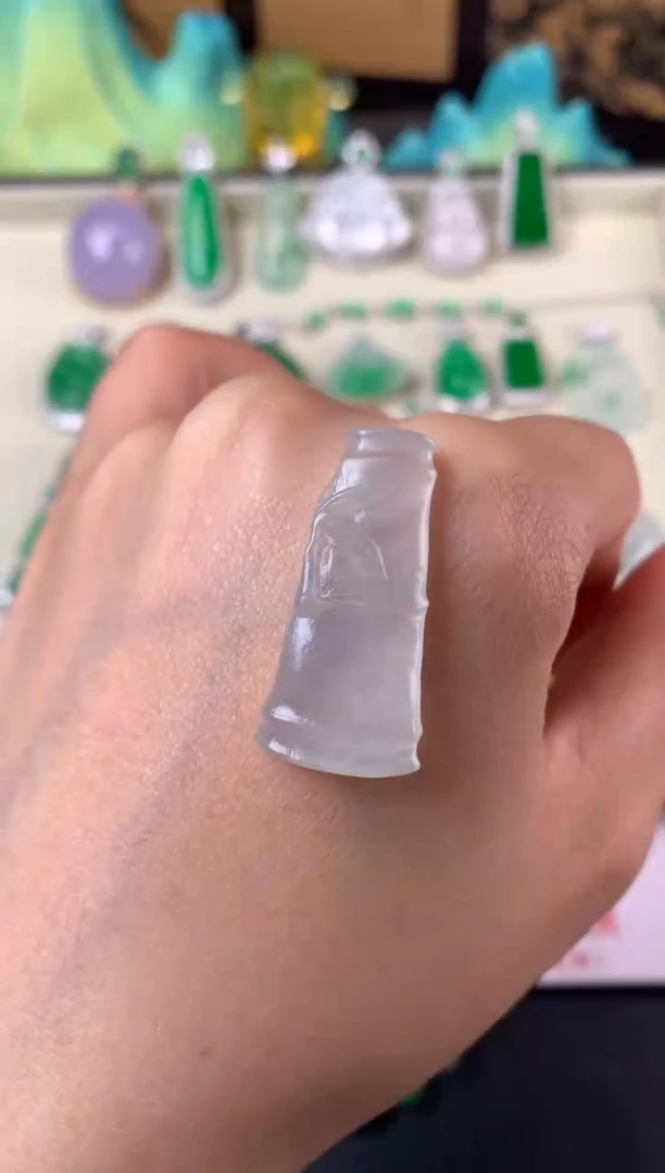 未镶嵌定制翡翠毛货