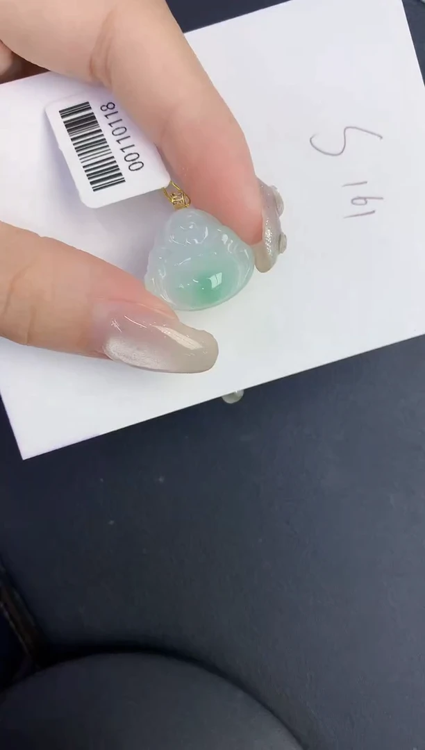 翡翠18K金镶嵌颈饰缅甸天然翡翠A货