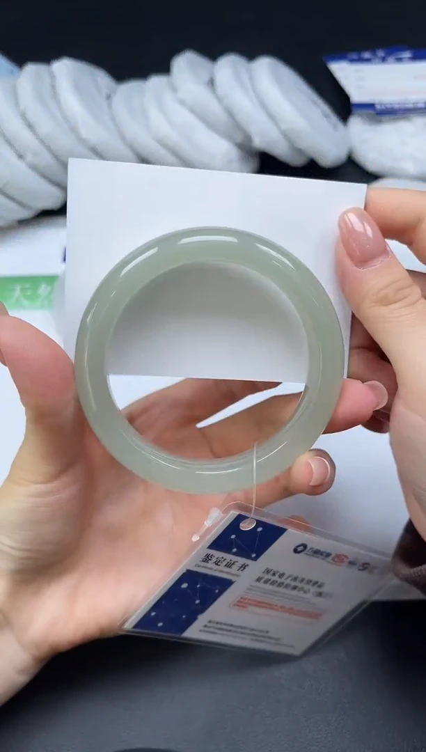 未镶嵌手镯石英质玉035-5859