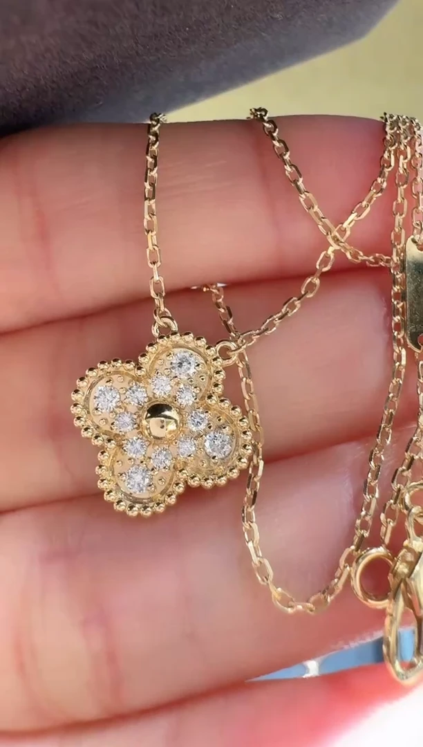 颈饰钻石18K金镶嵌满钻花花项链
