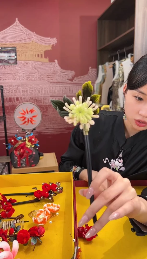 【闪购商品】刺绣非遗绒花（发饰）
