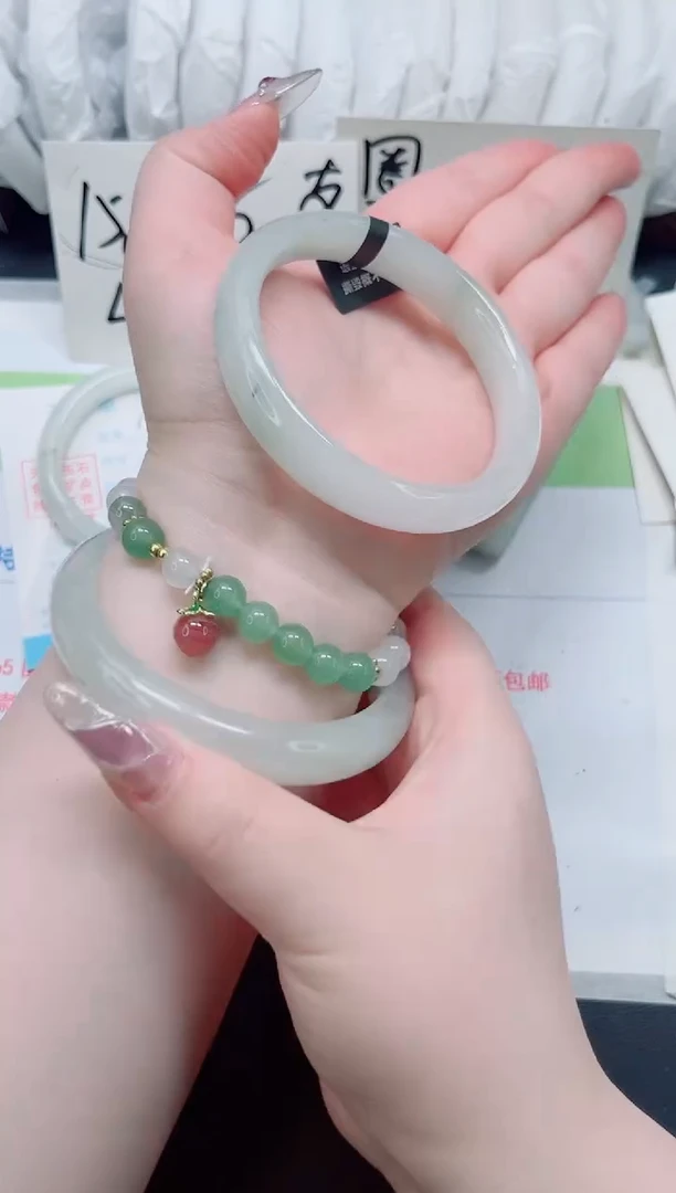 石英质玉手镯未镶嵌b260-61