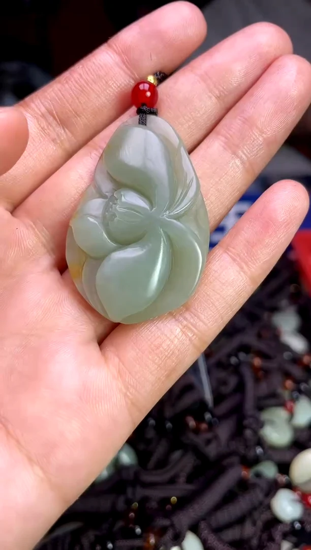 未镶嵌和田玉挂件1