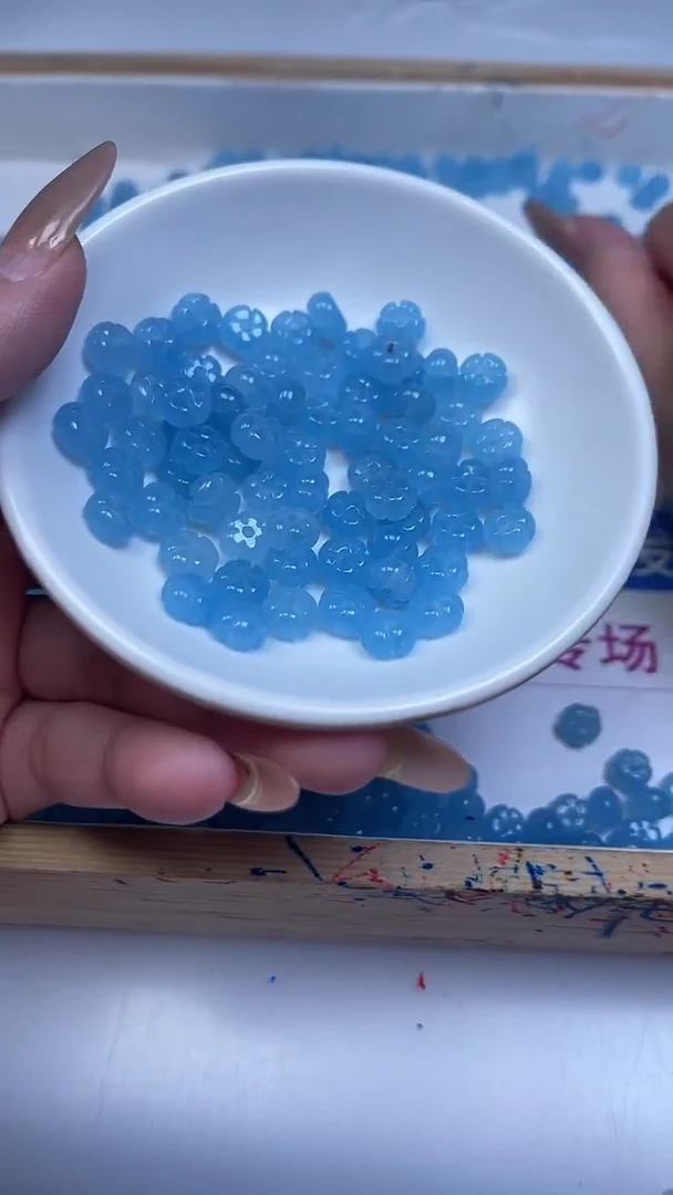 未镶嵌散珠玛瑙/玉髓A1587 海蓝宝玛瑙小花5*8mm10个6.8元