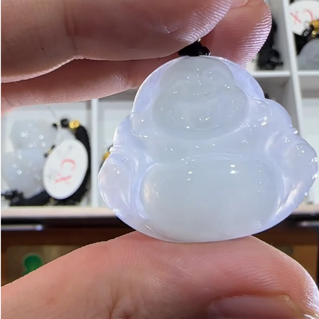 八七珠宝翡翠小佛公 多样性发一件 天然A货翡翠