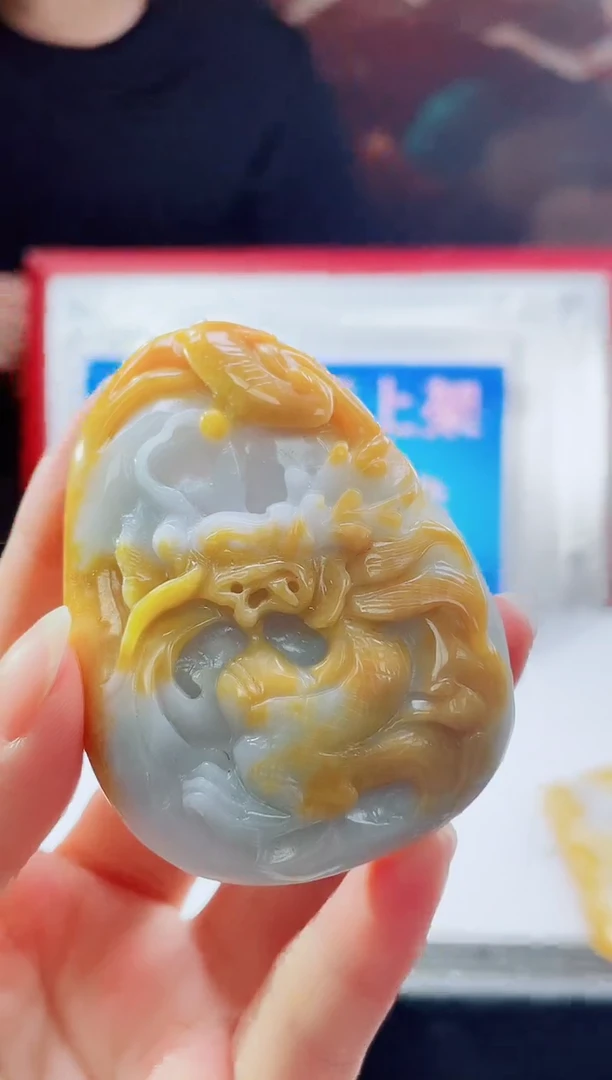 颈饰未镶嵌翡翠多样性发其一