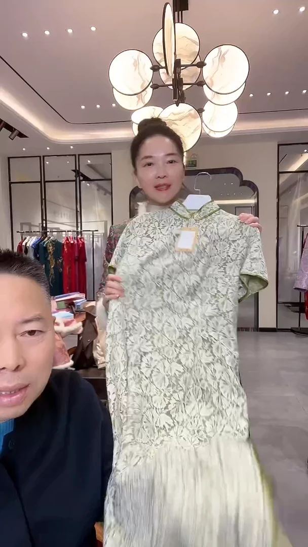 绿色蕾丝 l码 499