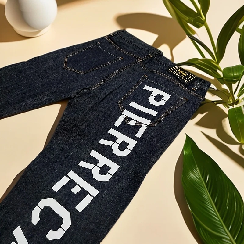 Pierre Cardin【283989】赤耳丹宁原牛男士休闲牛仔裤白色大字母