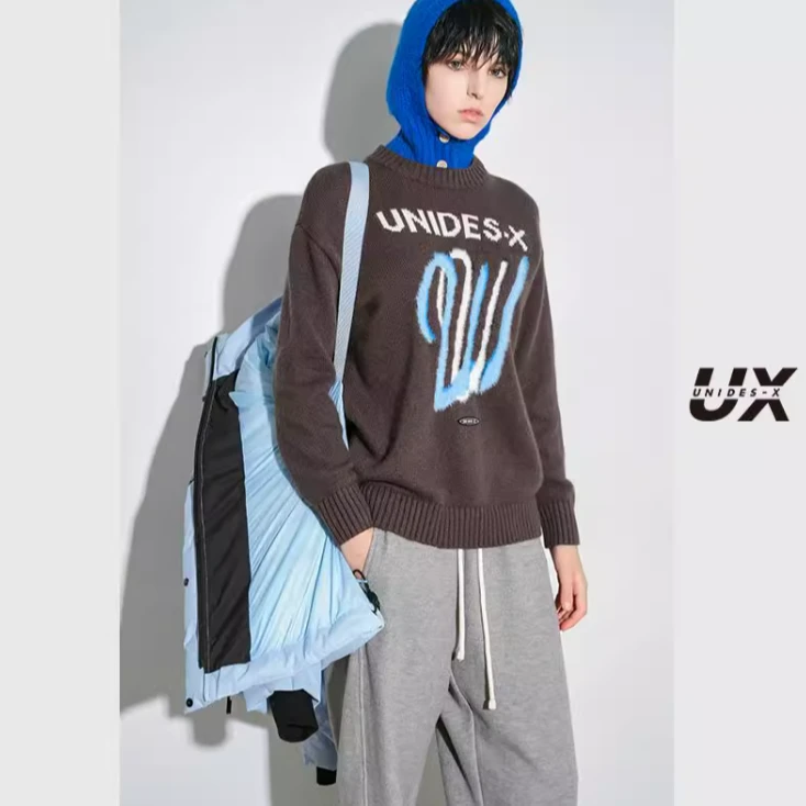 UX 冬季新款 深灰色字母套头毛衫女 时尚通勤针织上衣 百搭
