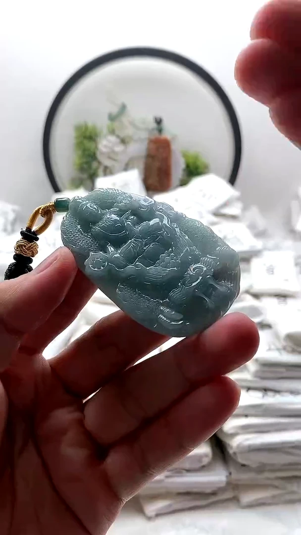 颈饰未镶嵌翡翠大势至