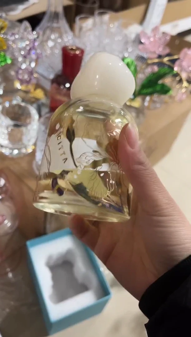 有机玻璃鸢尾香薰