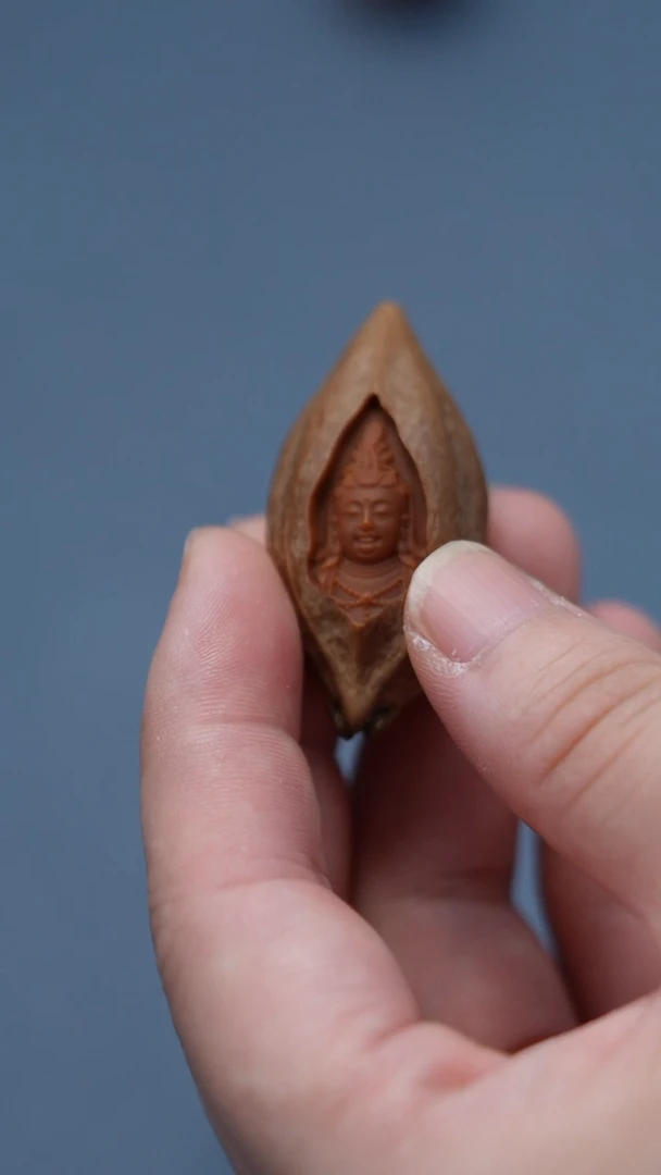 手串/手链橄榄核嵌雕三面佛