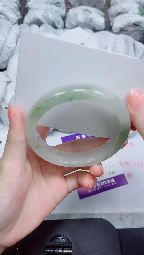 石英质玉手镯未镶嵌24-64