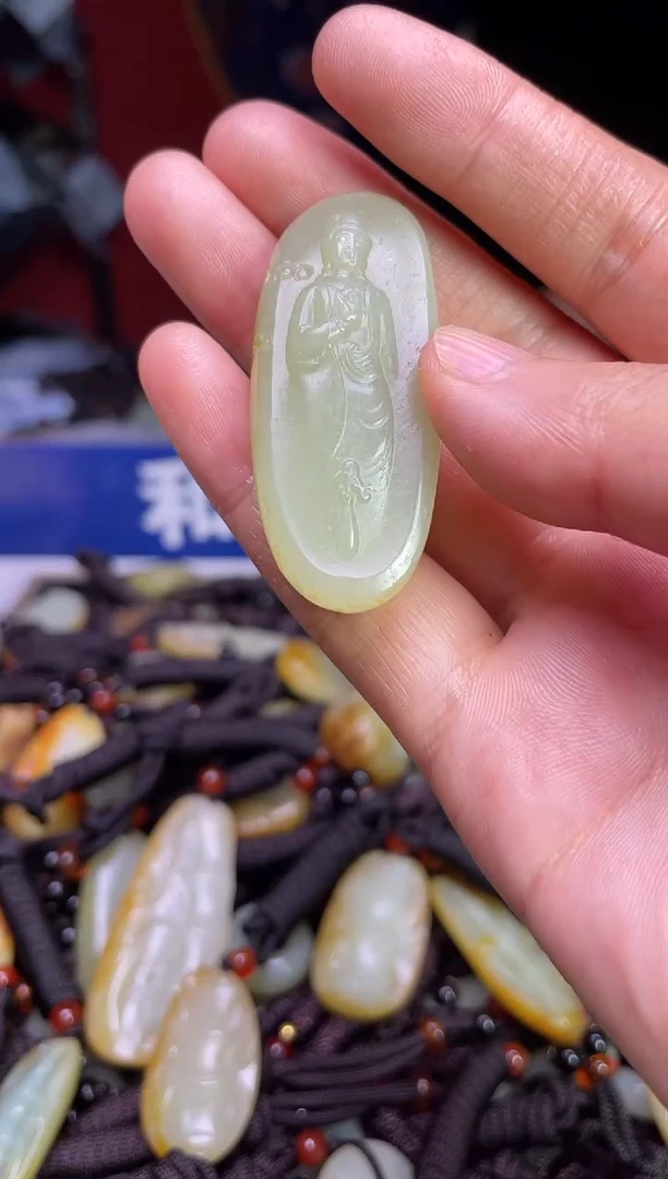 未镶嵌和田玉挂件1
