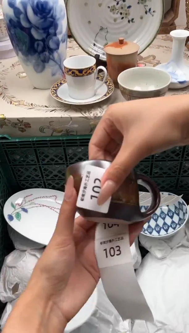瓷片思****嘛Q         102