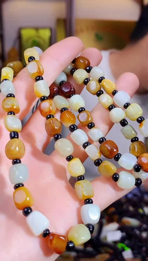 【闪购商品】和田玉颈饰未镶嵌1多样性发货拍一单发一个