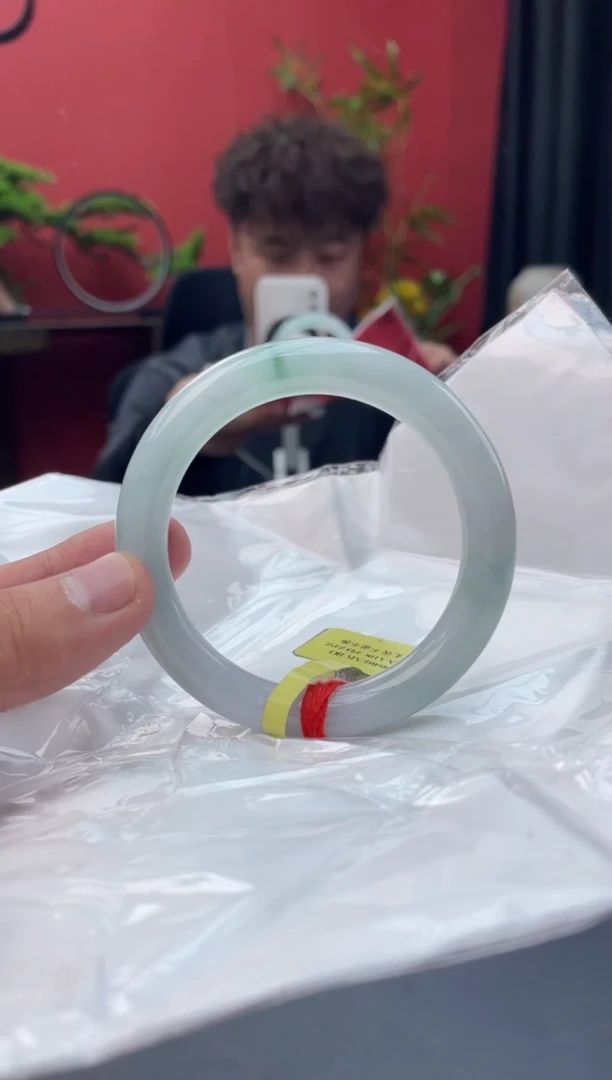 未镶嵌手镯翡翠18