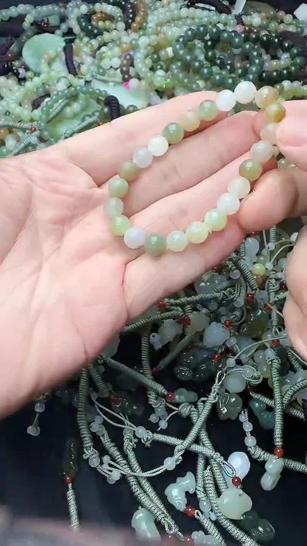 和田玉未镶嵌颈饰拍一发一