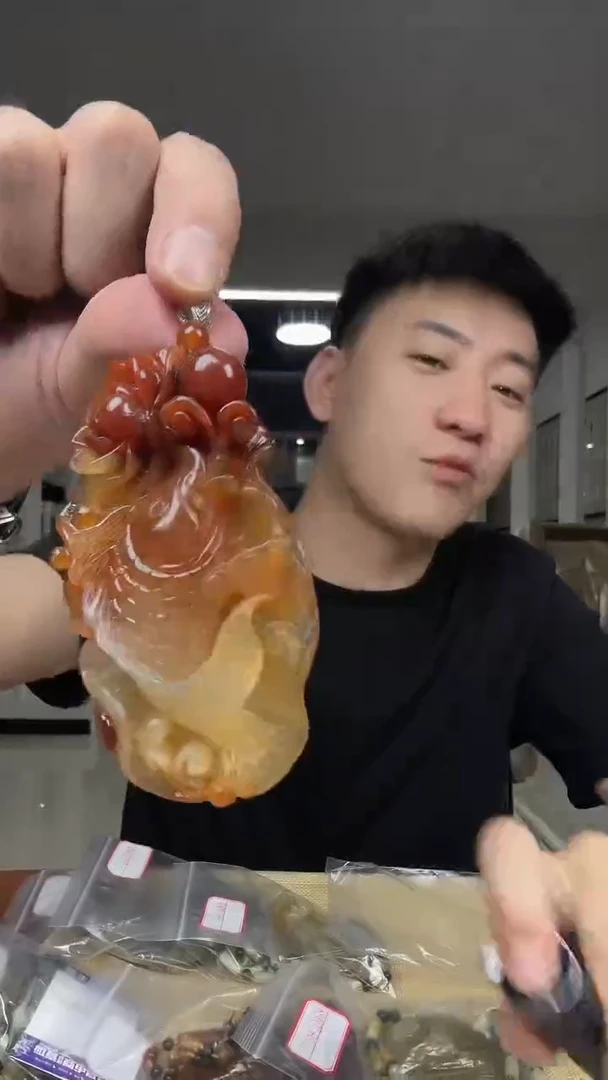 未镶嵌岫玉其它多样性发货一件