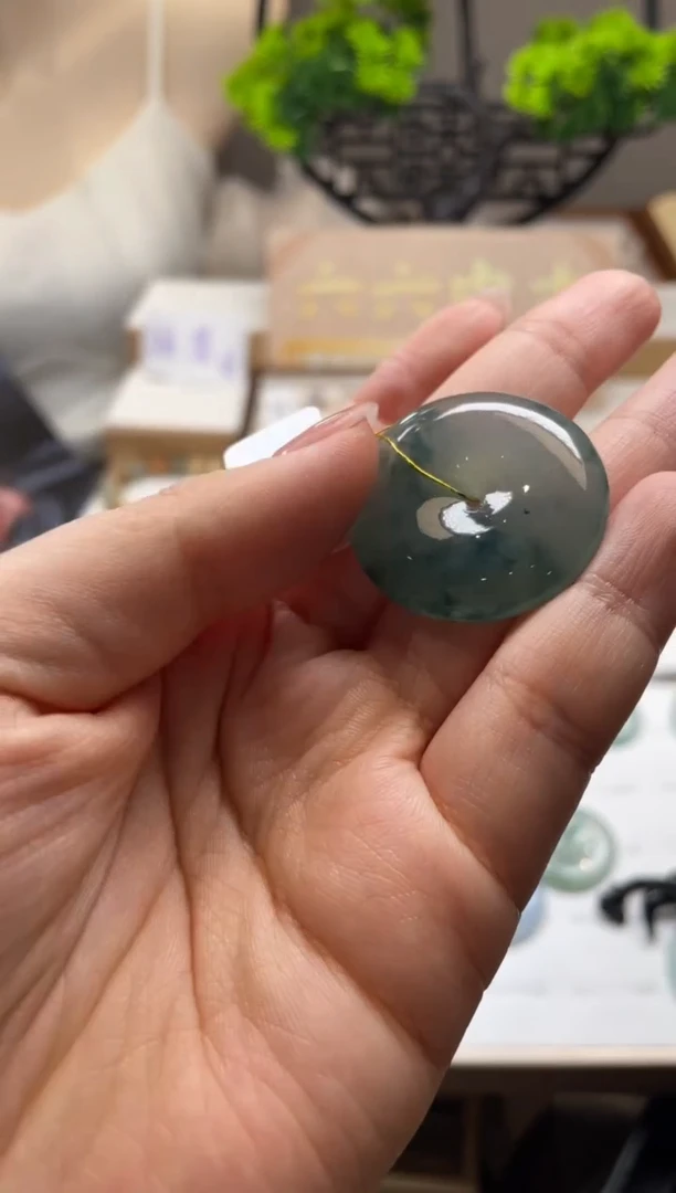 翡翠未镶嵌吊坠(不含链)yf389