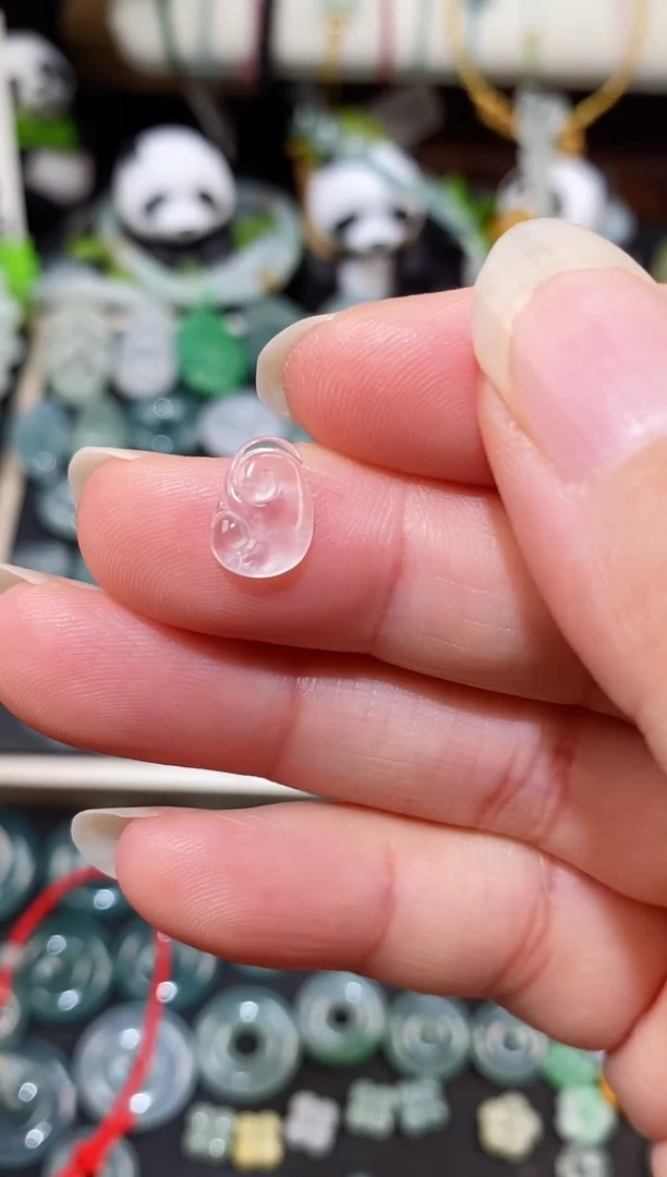 散珠翡翠如意裸石