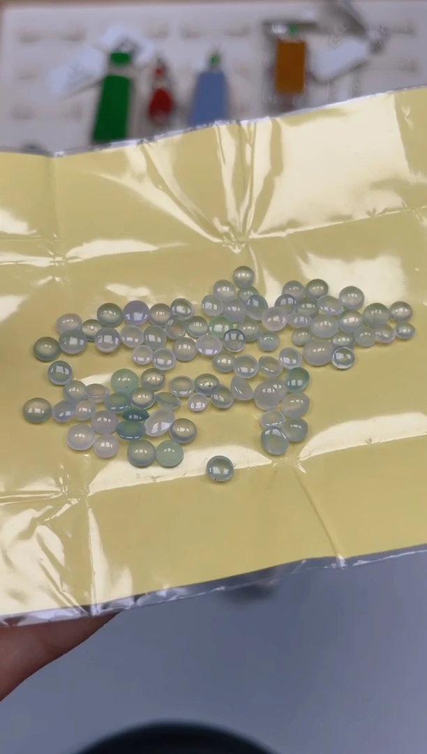 未镶嵌定制翡翠天然翡翠蛋面118