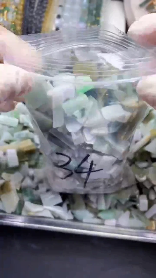 【闪购商品】翡翠颈饰未镶嵌天然翡翠小号500克34