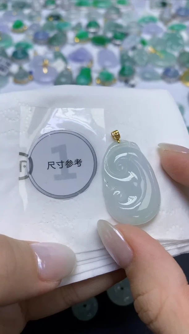 颈饰18K金镶嵌翡翠天然缅甸翡翠A货百元以上9元证书费自理