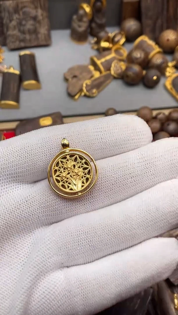 沉香吊坠沉香吊坠