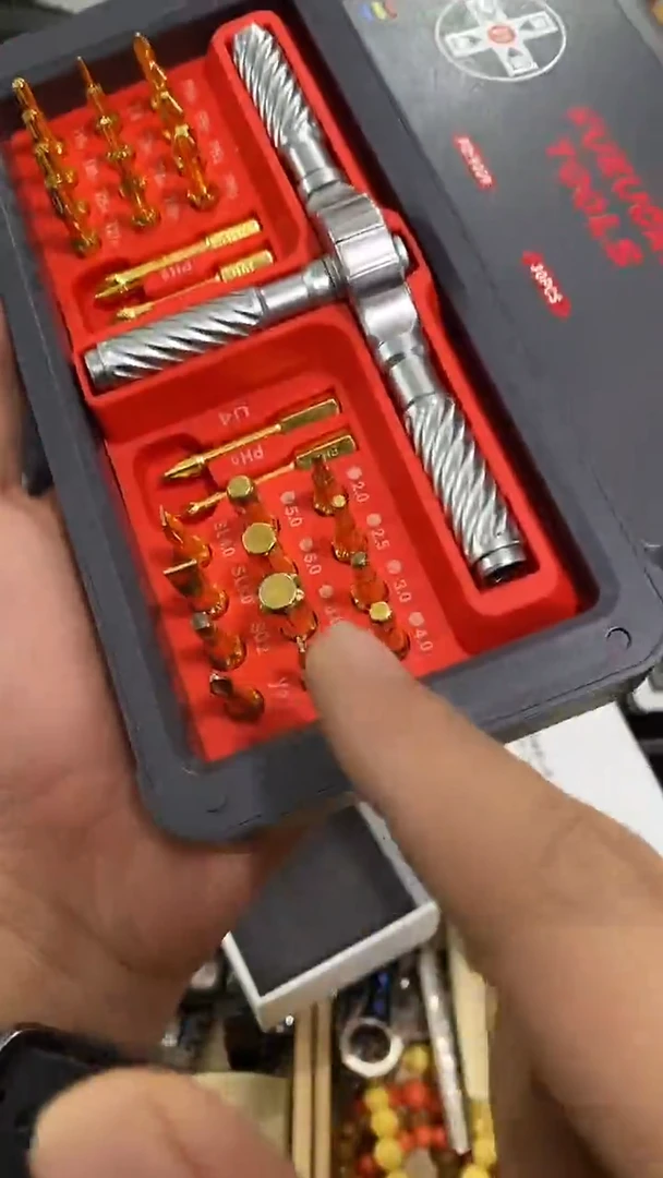 瓷片闪购商品  如图所示