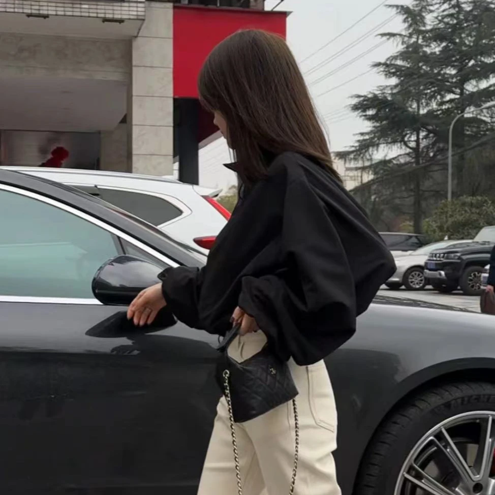 【名衣扬】蝙蝠袖立领小外套~立领下抽绳素板蝙蝠袖短款长袖小外套