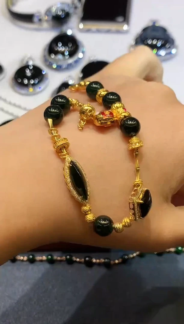18K金镶嵌手链翡翠GQY多样性发其一