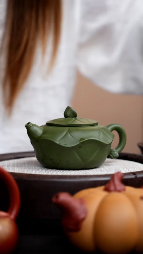茶壶紫砂民国绿荷叶壶