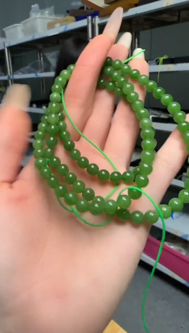 颈饰未镶嵌和田玉碧玉圆珠长链