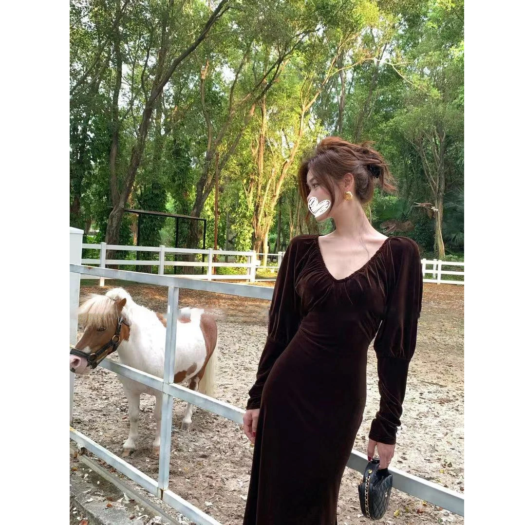 繁花复古午夜梦幻显瘦气质舞台性感女人高腰v字连衣裙