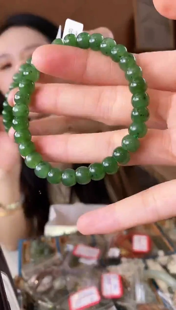 颈饰未镶嵌和田玉8MM碧玉手链