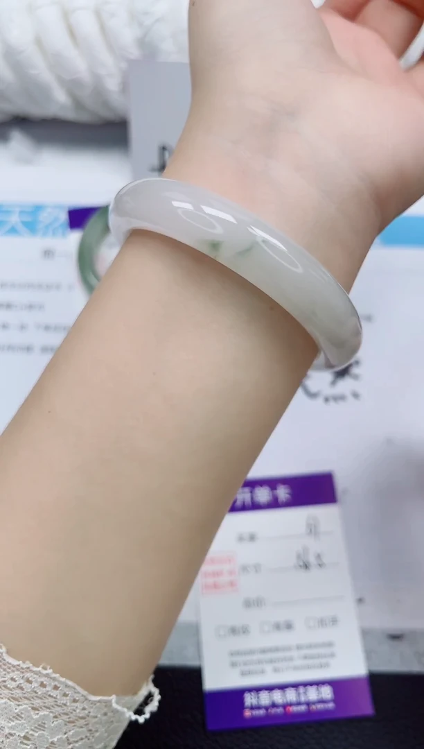 未镶嵌手镯石英质玉61-56/57