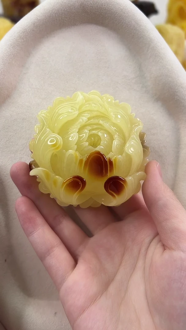 琥珀颈饰未镶嵌吊坠