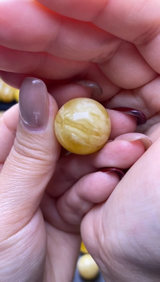 【闪购商品】琥珀裸石未镶嵌月.15/卡21.2mm