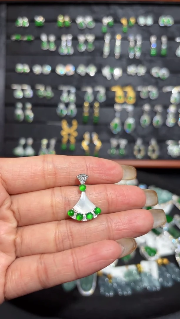 【闪购商品】翡翠颈饰银S925镶嵌蛋面/支持复检/一件