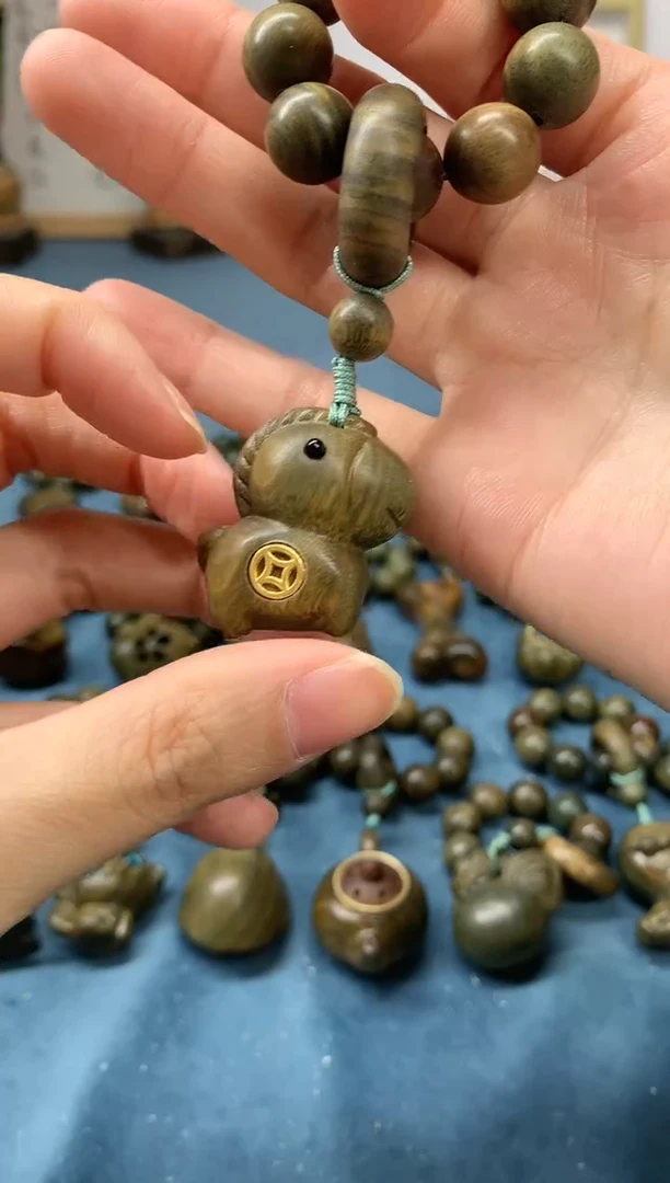 【闪购商品】维腊木（绿檀）把件马上有钱 盘玩件