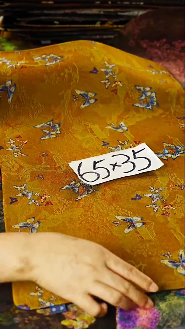 纱一席赴清欢,半盏揽茶香