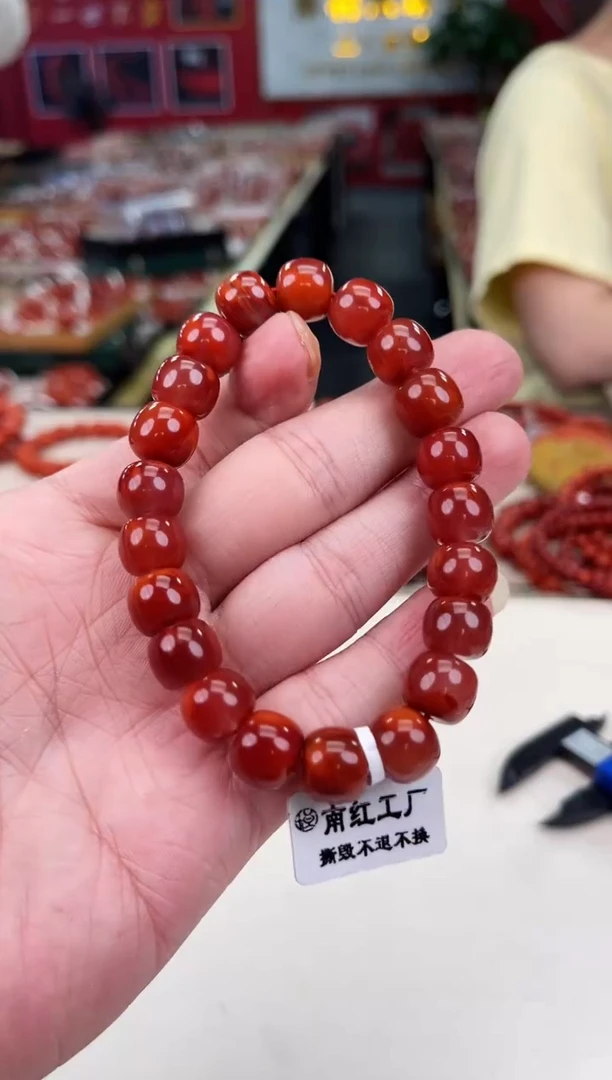 未镶嵌瓦西老型手串11+南红玛瑙一个/条