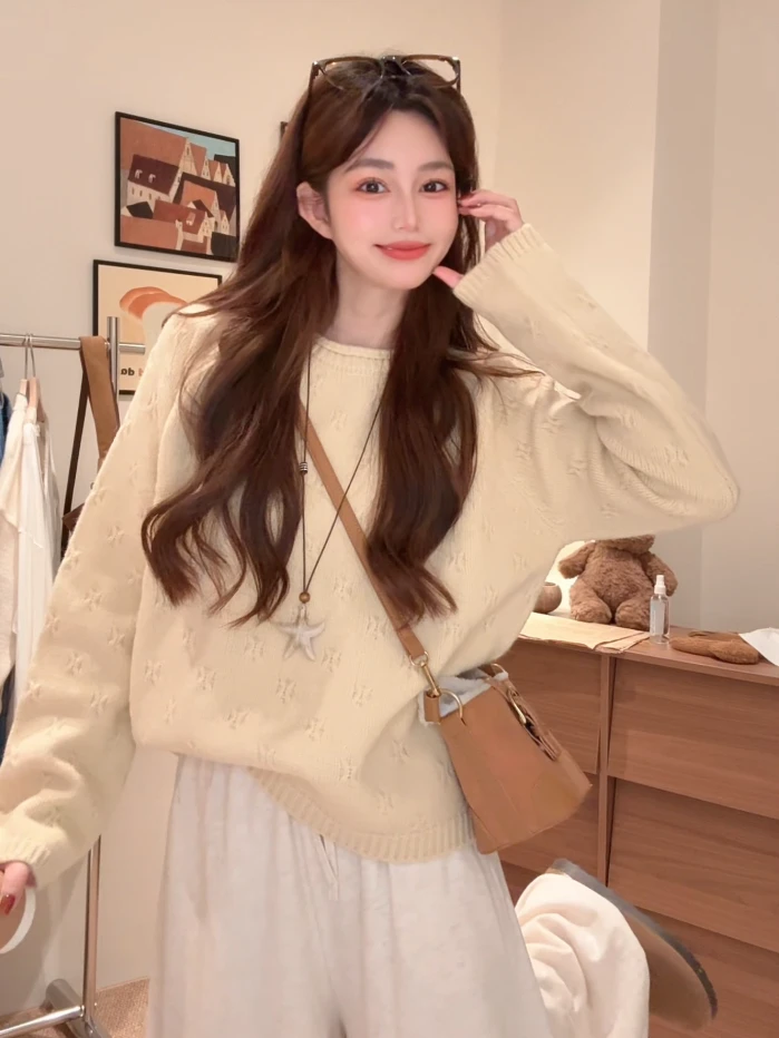 奶黄提花圆领套头毛衣女针织衫上衣女秋季韩版宽松加厚毛衣女