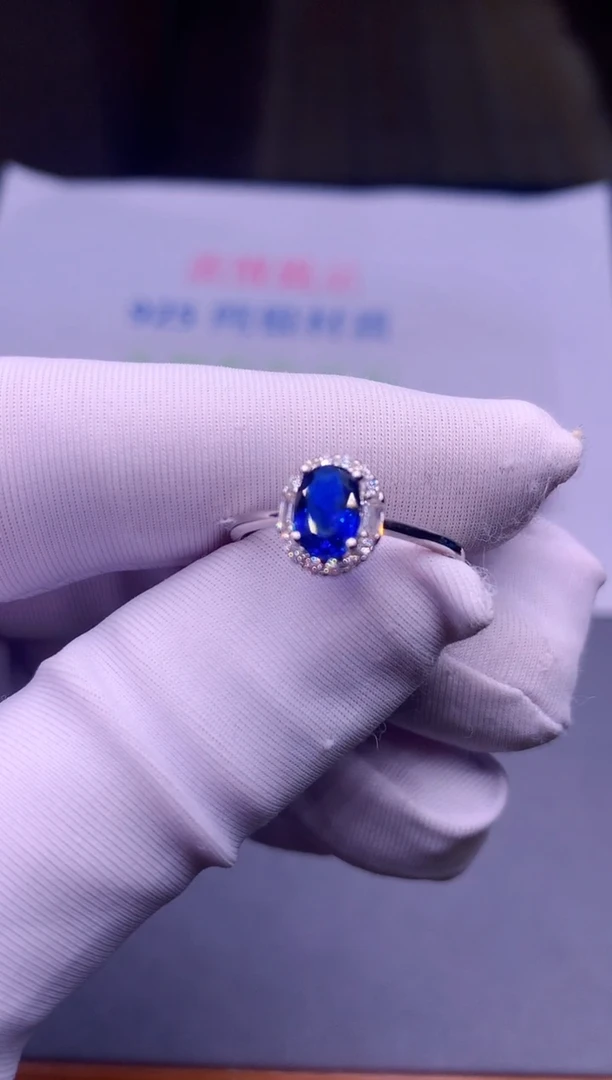 【闪购商品】蓝宝石戒指银S925镶嵌............