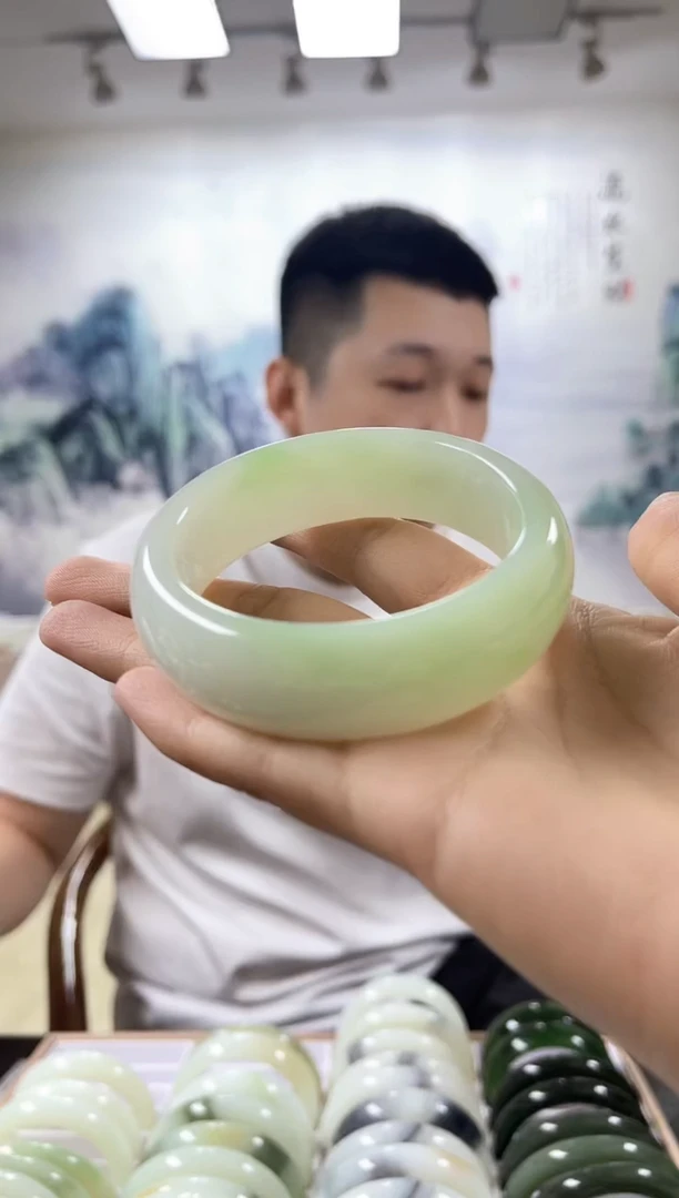 和田玉手镯未镶嵌58圈口